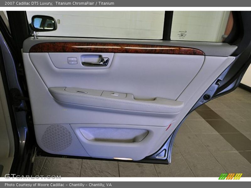 Titanium ChromaFlair / Titanium 2007 Cadillac DTS Luxury