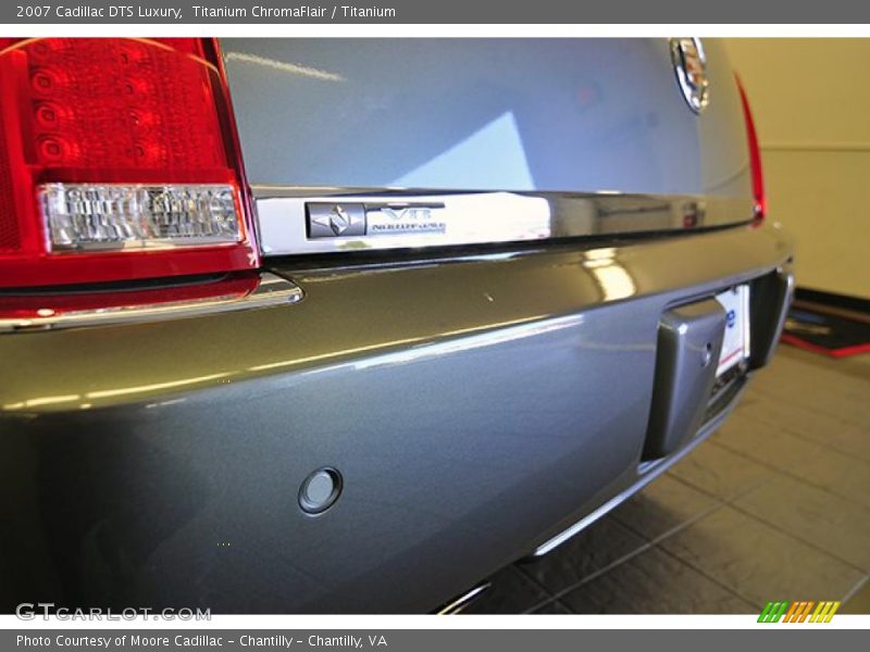 Titanium ChromaFlair / Titanium 2007 Cadillac DTS Luxury