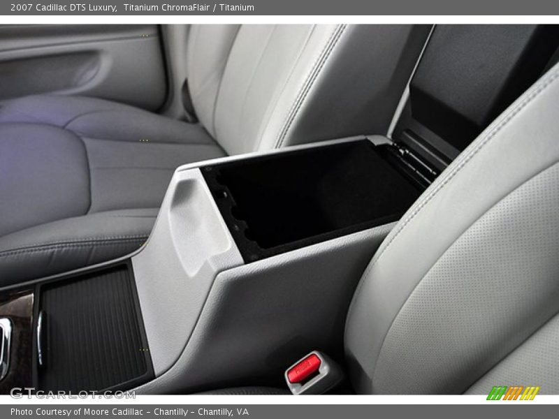 Titanium ChromaFlair / Titanium 2007 Cadillac DTS Luxury