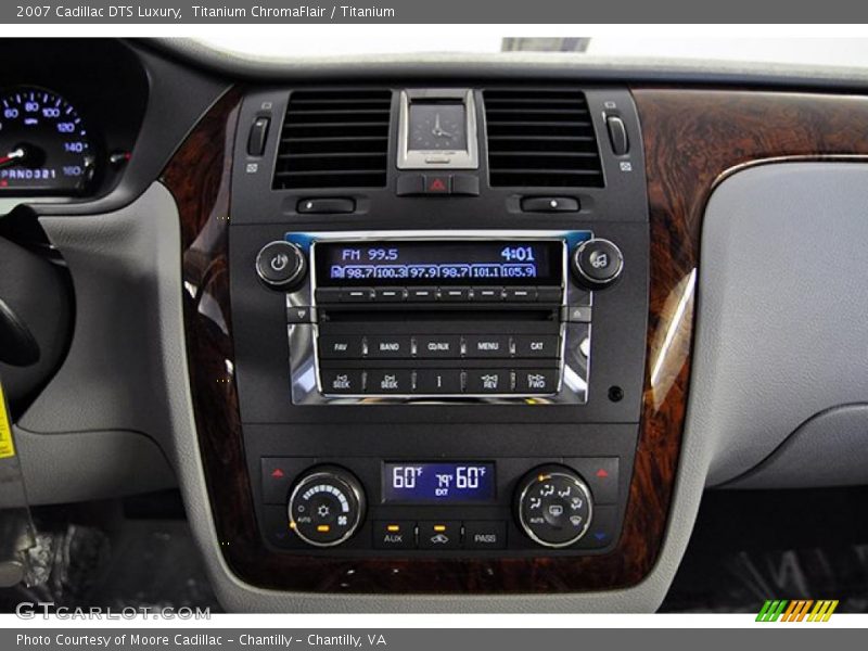 Titanium ChromaFlair / Titanium 2007 Cadillac DTS Luxury