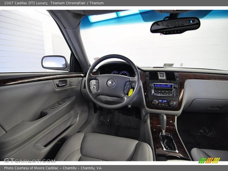 Titanium ChromaFlair / Titanium 2007 Cadillac DTS Luxury
