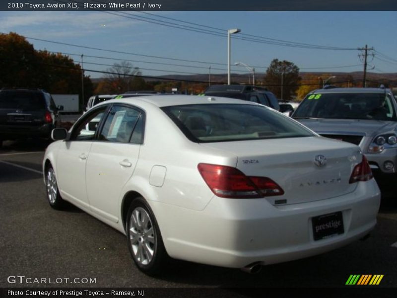 Blizzard White Pearl / Ivory 2010 Toyota Avalon XLS