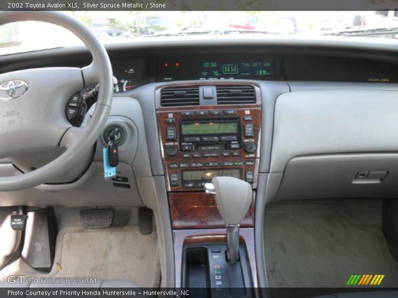 Silver Spruce Metallic / Stone 2002 Toyota Avalon XLS