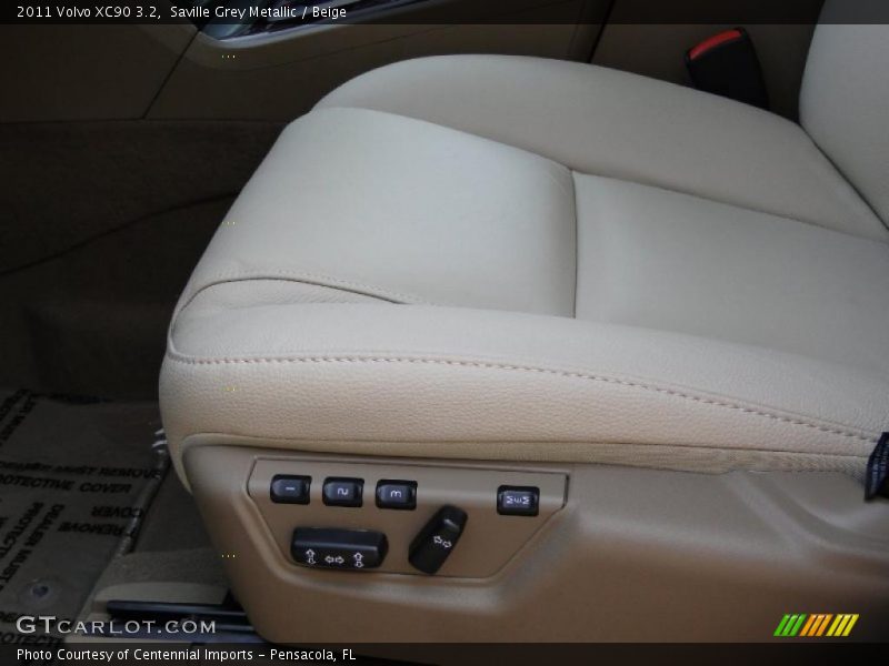 Controls of 2011 XC90 3.2