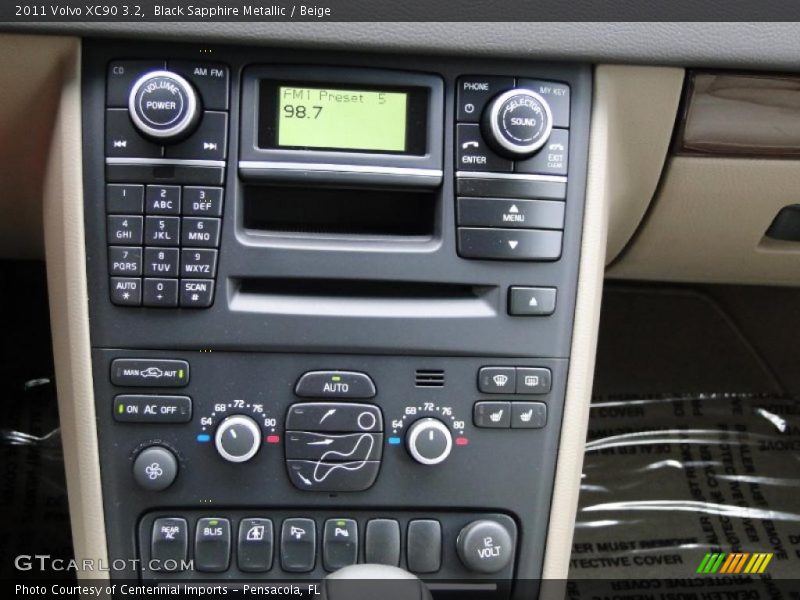 Controls of 2011 XC90 3.2