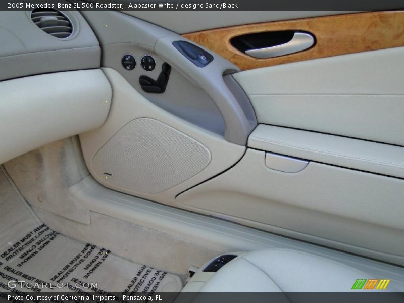 Alabaster White / designo Sand/Black 2005 Mercedes-Benz SL 500 Roadster