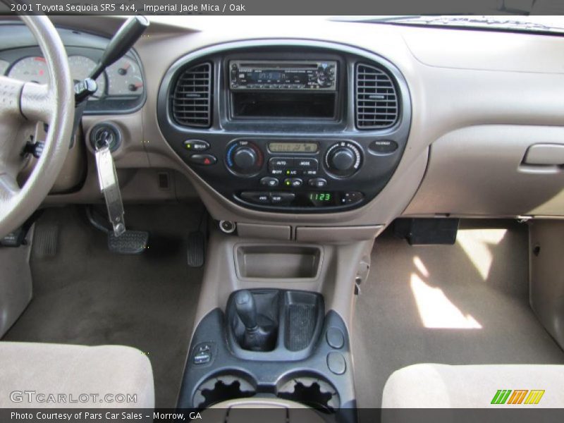 Controls of 2001 Sequoia SR5 4x4