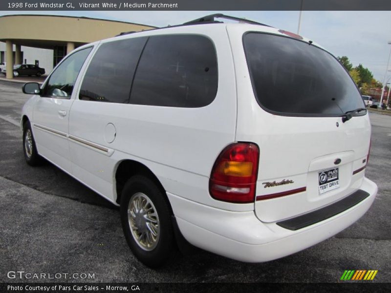 Vibrant White / Medium Parchment 1998 Ford Windstar GL