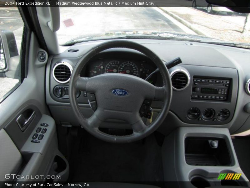 Medium Wedgewood Blue Metallic / Medium Flint Gray 2004 Ford Expedition XLT