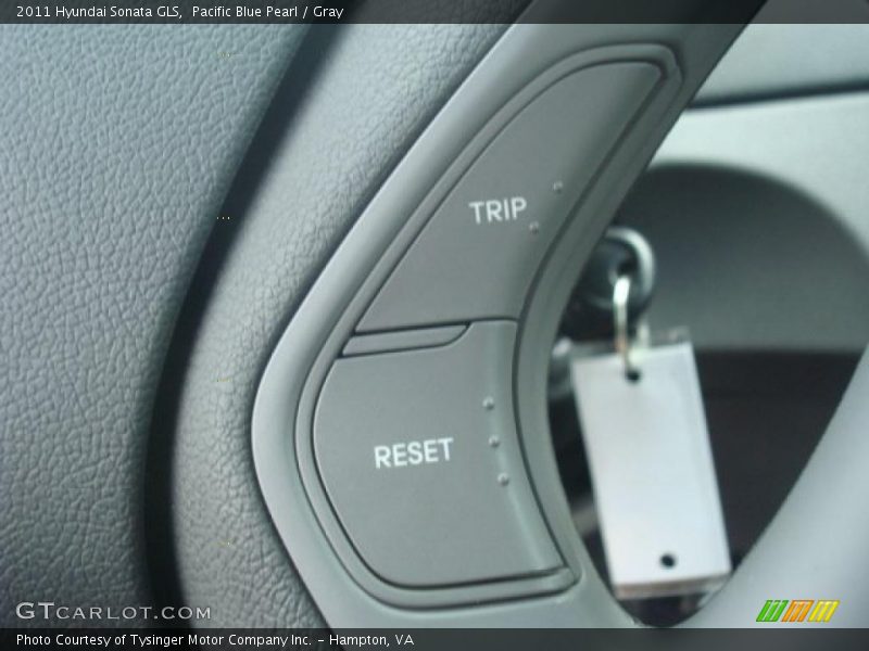 Pacific Blue Pearl / Gray 2011 Hyundai Sonata GLS