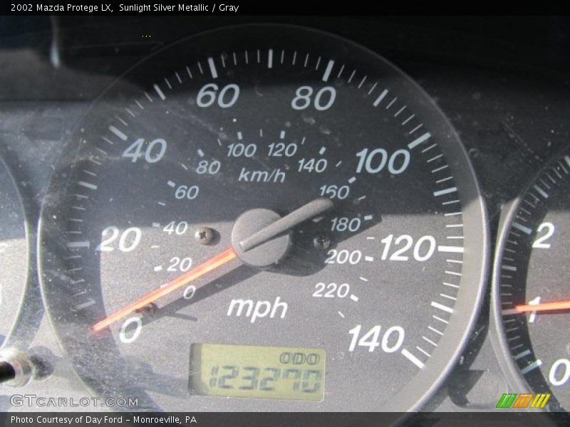 Sunlight Silver Metallic / Gray 2002 Mazda Protege LX