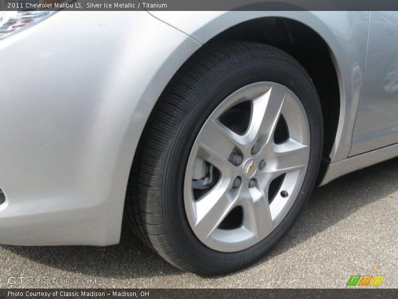 Silver Ice Metallic / Titanium 2011 Chevrolet Malibu LS