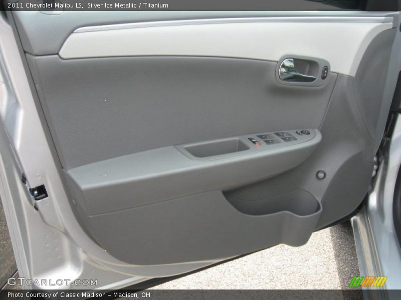 Silver Ice Metallic / Titanium 2011 Chevrolet Malibu LS