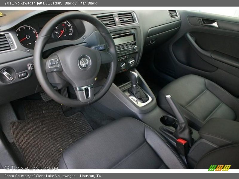 Black / Titan Black 2011 Volkswagen Jetta SE Sedan