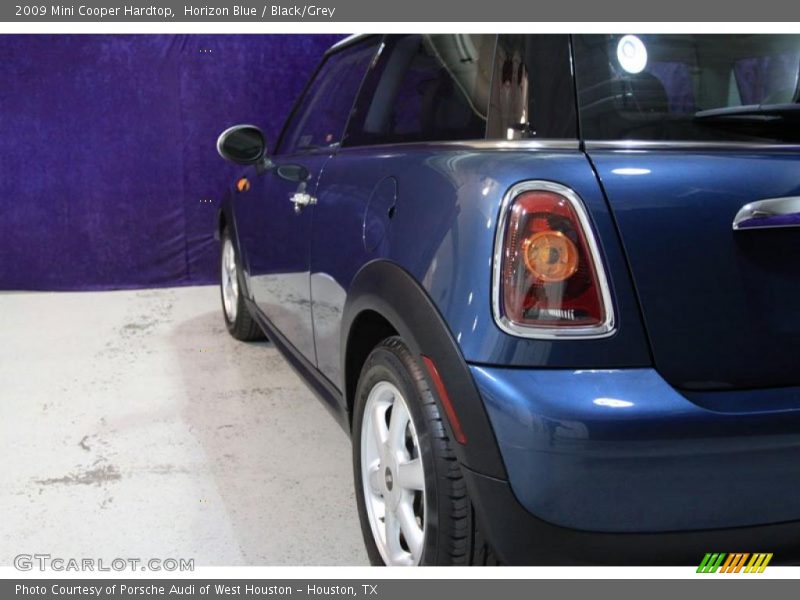 Horizon Blue / Black/Grey 2009 Mini Cooper Hardtop
