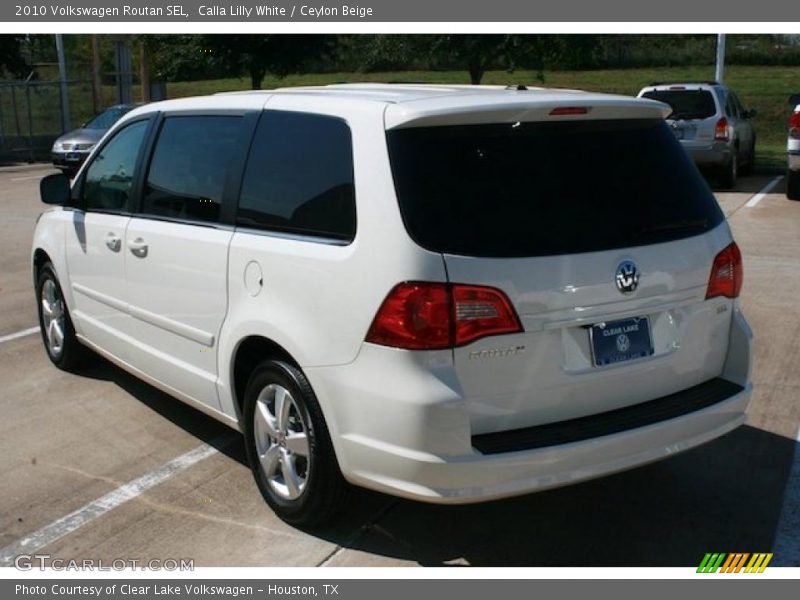 Calla Lilly White / Ceylon Beige 2010 Volkswagen Routan SEL