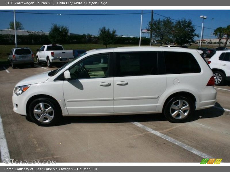 Calla Lilly White / Ceylon Beige 2010 Volkswagen Routan SEL