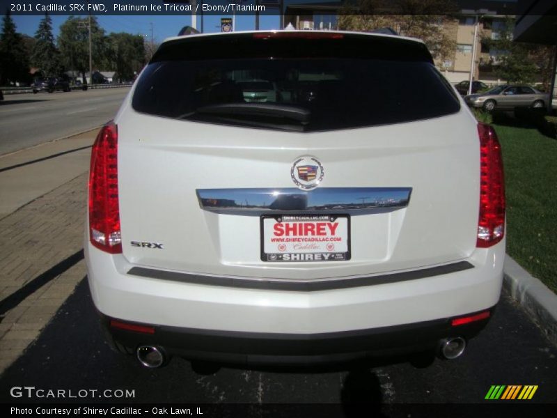 Platinum Ice Tricoat / Ebony/Titanium 2011 Cadillac SRX FWD