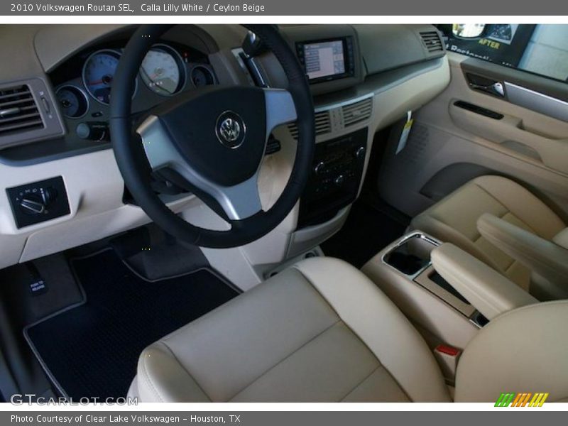 Calla Lilly White / Ceylon Beige 2010 Volkswagen Routan SEL