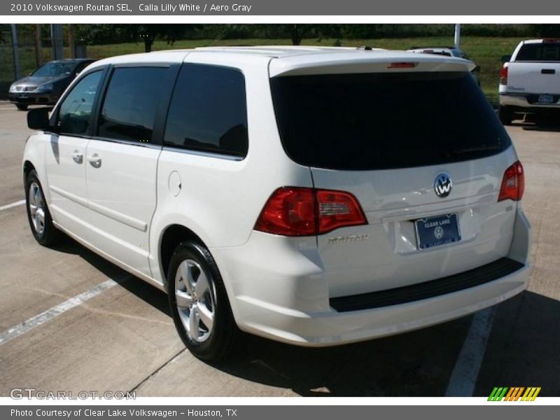 Calla Lilly White / Aero Gray 2010 Volkswagen Routan SEL