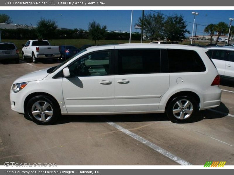 Calla Lilly White / Aero Gray 2010 Volkswagen Routan SEL