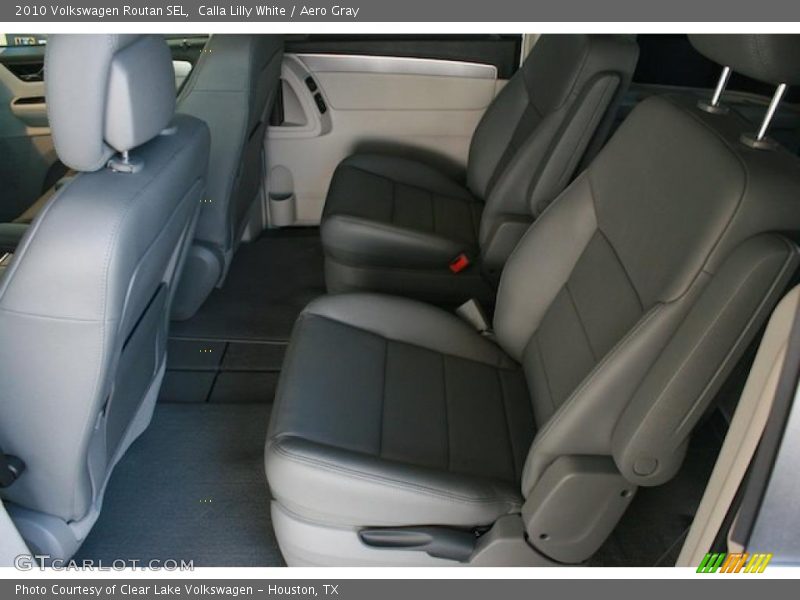  2010 Routan SEL Aero Gray Interior