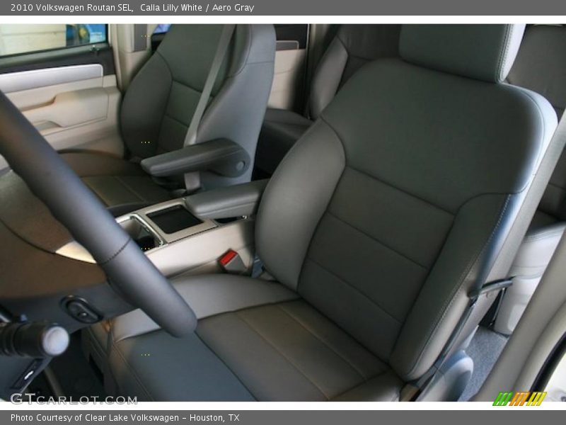  2010 Routan SEL Aero Gray Interior