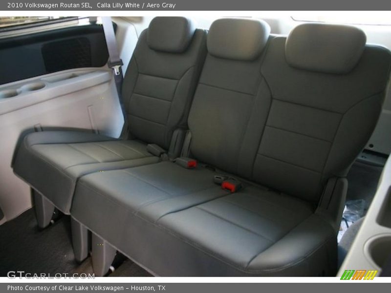Calla Lilly White / Aero Gray 2010 Volkswagen Routan SEL