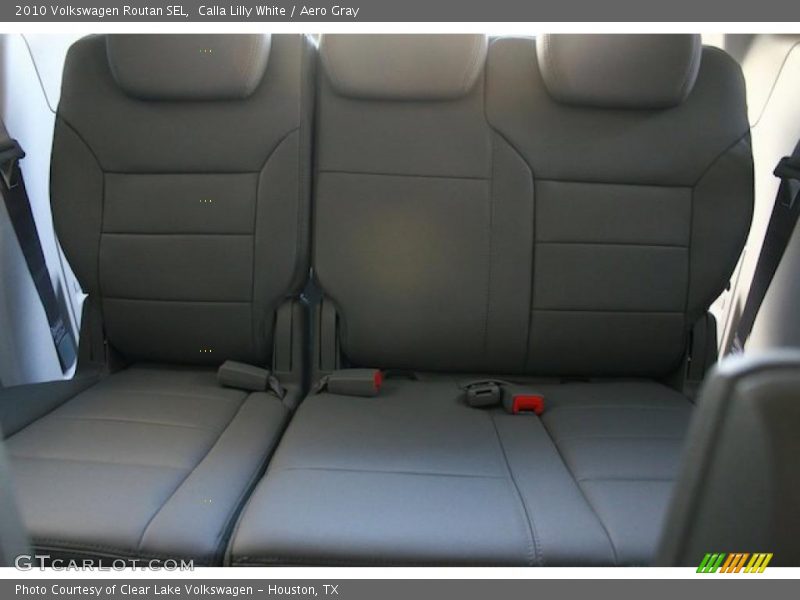 Calla Lilly White / Aero Gray 2010 Volkswagen Routan SEL