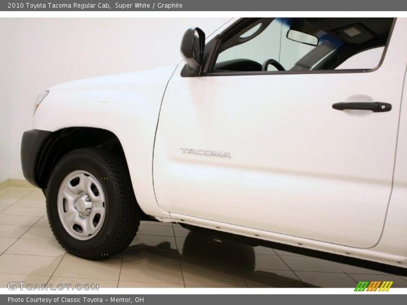 Super White / Graphite 2010 Toyota Tacoma Regular Cab