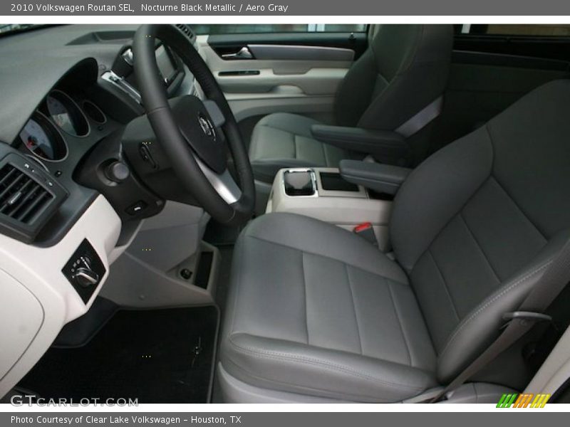  2010 Routan SEL Aero Gray Interior