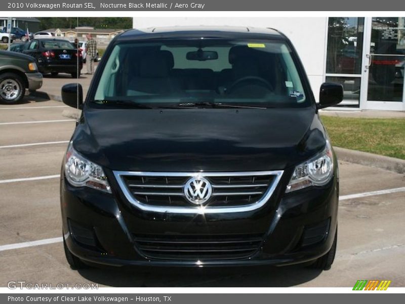 Nocturne Black Metallic / Aero Gray 2010 Volkswagen Routan SEL