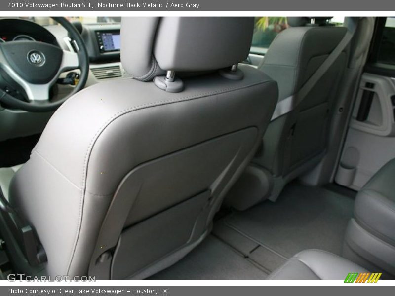  2010 Routan SEL Aero Gray Interior