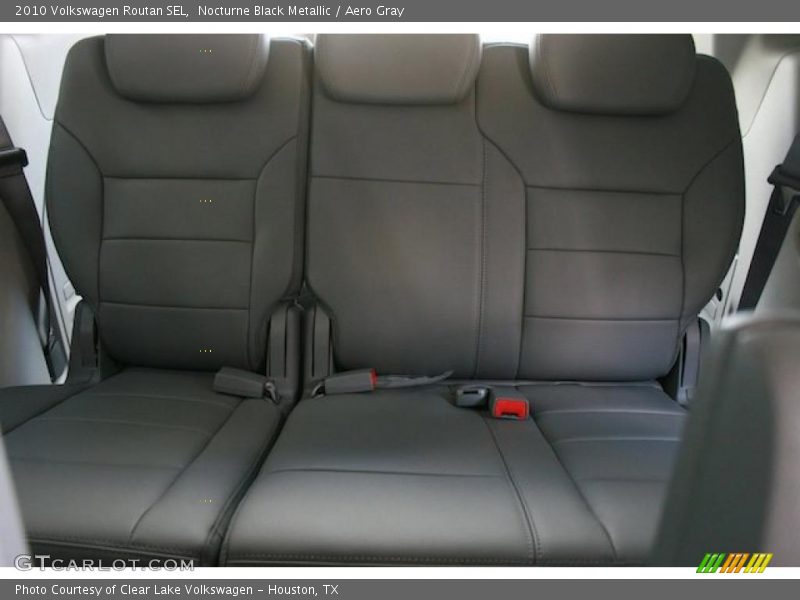 Nocturne Black Metallic / Aero Gray 2010 Volkswagen Routan SEL