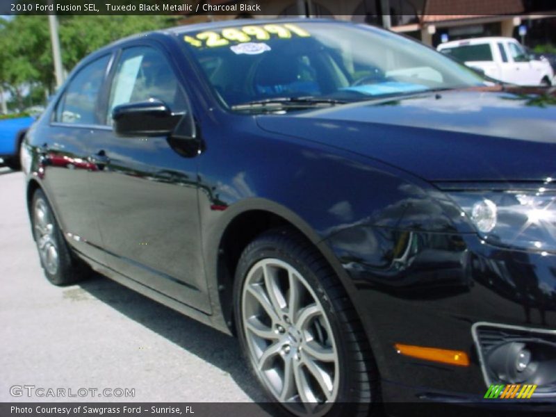 Tuxedo Black Metallic / Charcoal Black 2010 Ford Fusion SEL