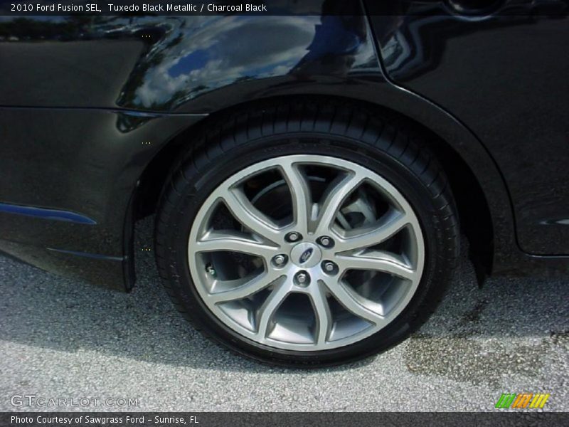 Tuxedo Black Metallic / Charcoal Black 2010 Ford Fusion SEL