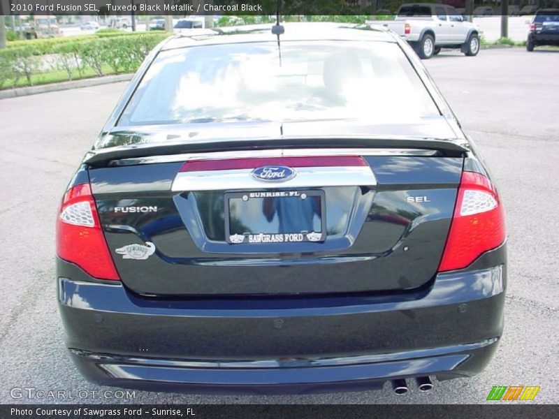 Tuxedo Black Metallic / Charcoal Black 2010 Ford Fusion SEL