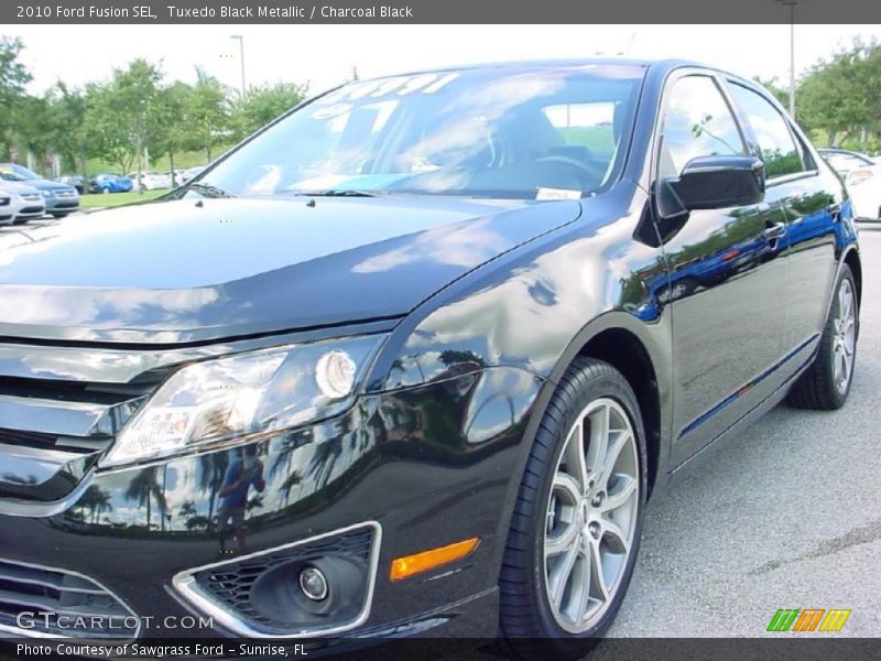 Tuxedo Black Metallic / Charcoal Black 2010 Ford Fusion SEL