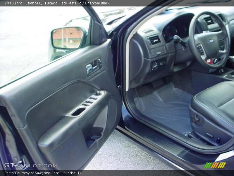 Tuxedo Black Metallic / Charcoal Black 2010 Ford Fusion SEL