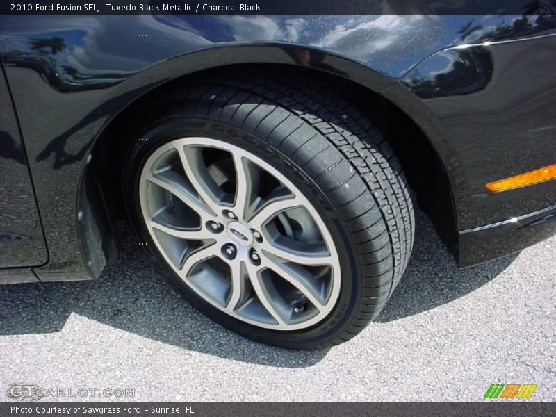 Tuxedo Black Metallic / Charcoal Black 2010 Ford Fusion SEL