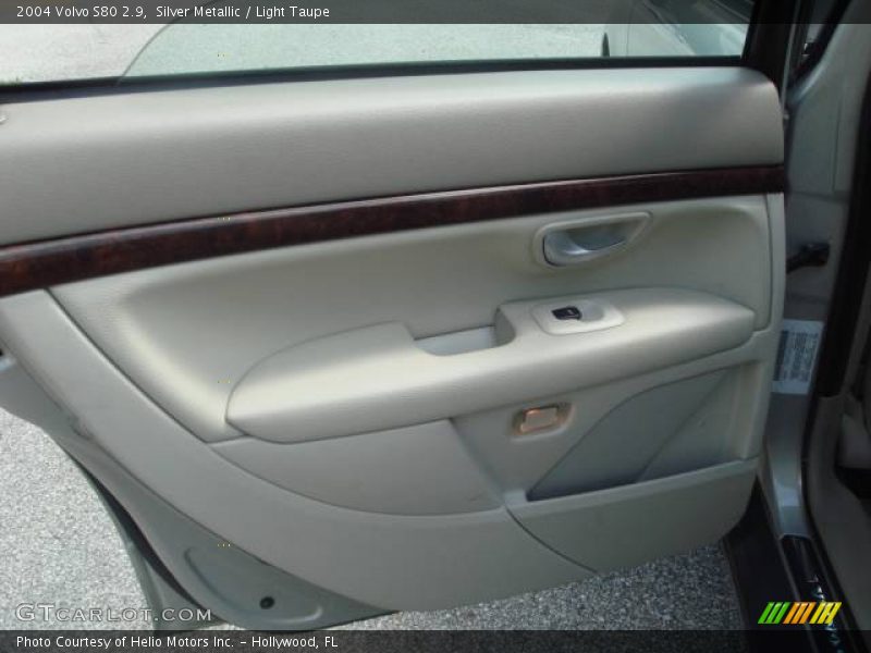 Silver Metallic / Light Taupe 2004 Volvo S80 2.9