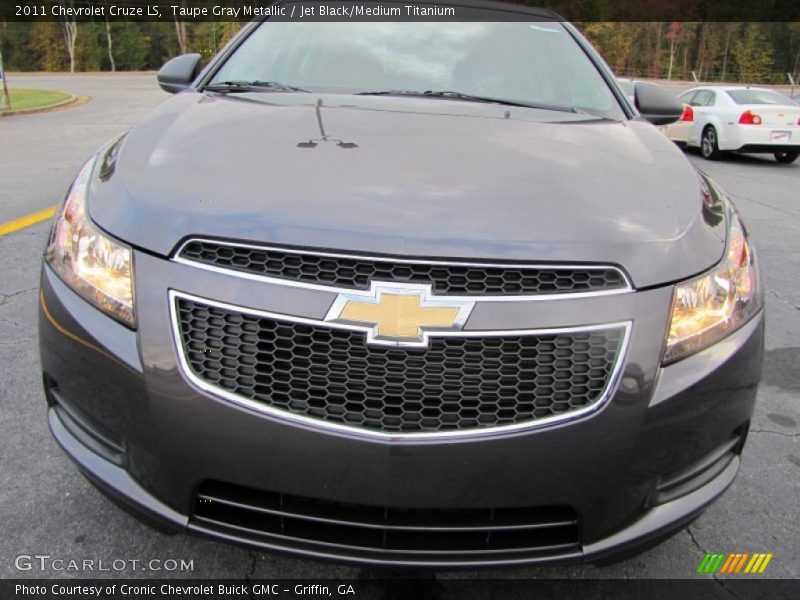 Taupe Gray Metallic / Jet Black/Medium Titanium 2011 Chevrolet Cruze LS