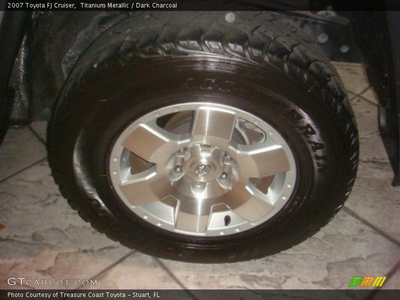 Titanium Metallic / Dark Charcoal 2007 Toyota FJ Cruiser