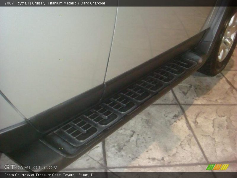 Titanium Metallic / Dark Charcoal 2007 Toyota FJ Cruiser