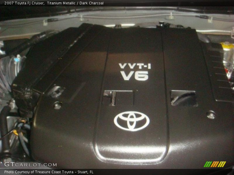 Titanium Metallic / Dark Charcoal 2007 Toyota FJ Cruiser