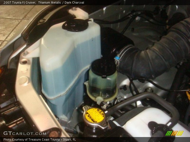 Titanium Metallic / Dark Charcoal 2007 Toyota FJ Cruiser