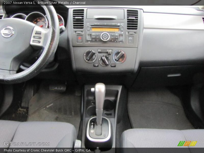 Brilliant Silver Metallic / Charcoal 2007 Nissan Versa S