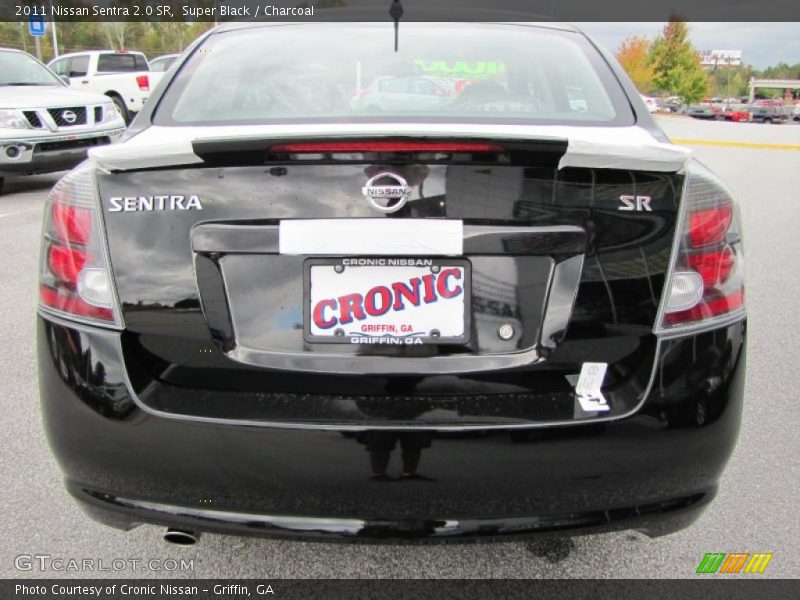 Super Black / Charcoal 2011 Nissan Sentra 2.0 SR