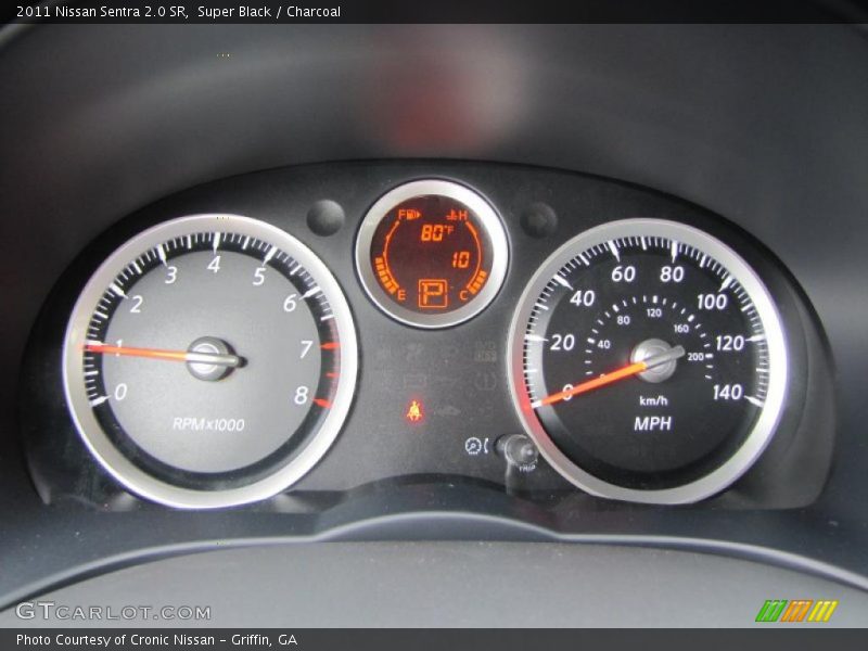 Super Black / Charcoal 2011 Nissan Sentra 2.0 SR