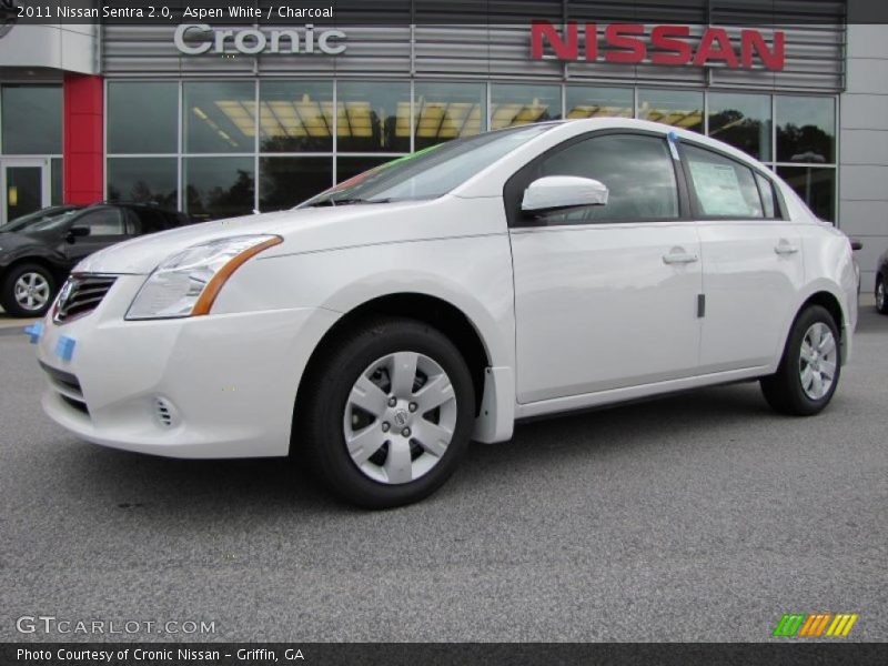 Aspen White / Charcoal 2011 Nissan Sentra 2.0